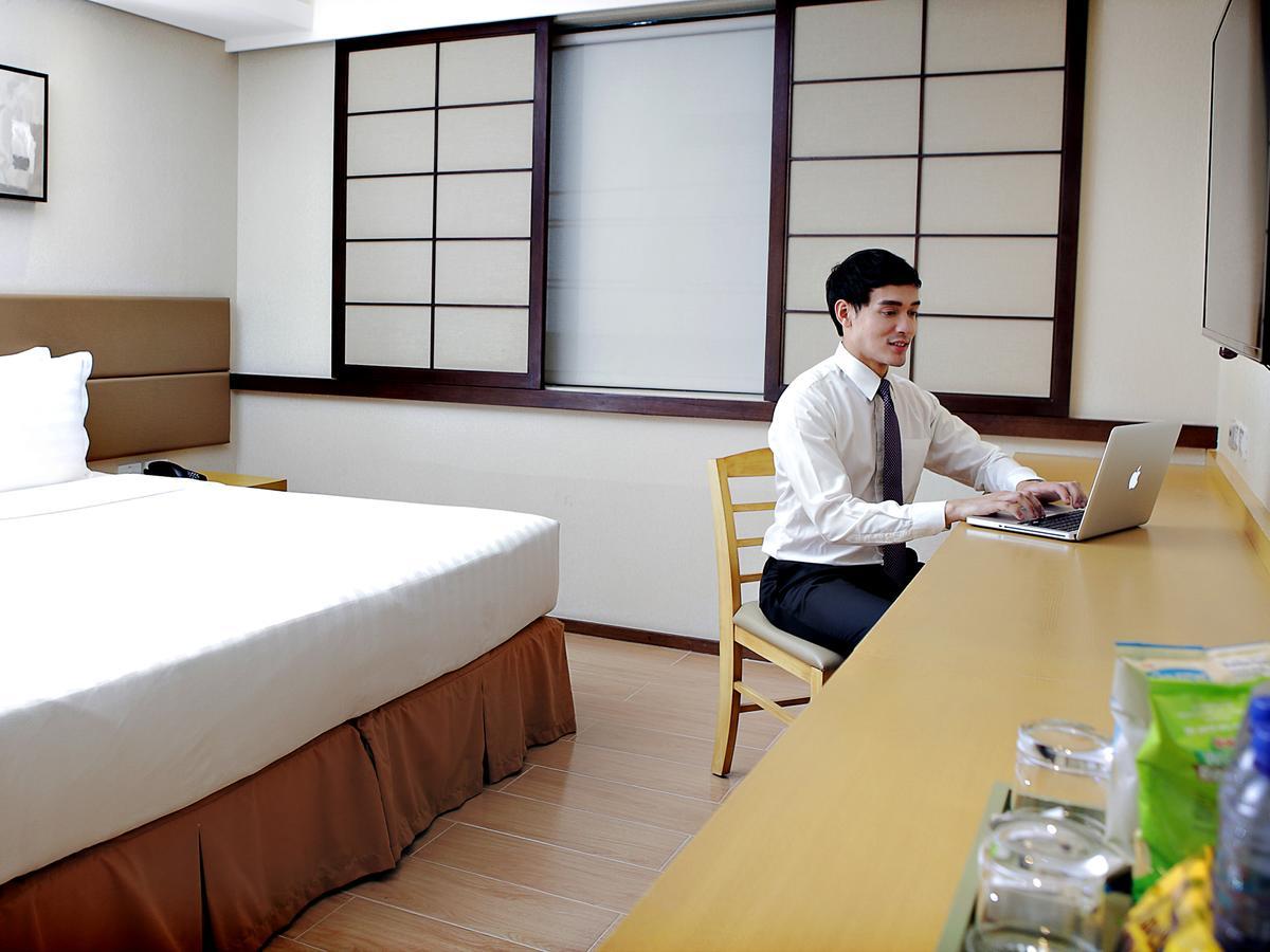 Jinjiang Inn - Makati Makati City Zewnętrze zdjęcie